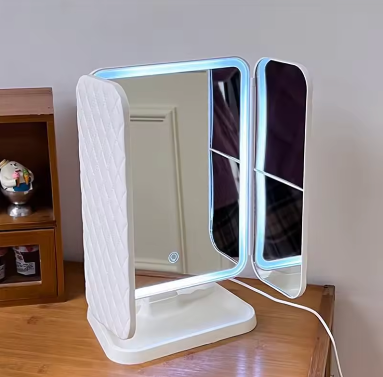 TRIFOLD LED MAKEUP MIRROR